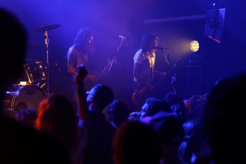 Photographies réalisées lors du concert de C.O.F.F.I.N au Petit bain à Paris en 2025. Photographies de Claude Lecante. #c.o.f.f.i.n #aussie #australian #rock #claudelecante