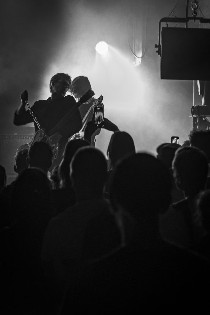 Photographies réalisées lors du concert de Dion Lunadon à Paris en 2025. Photographies de Claude Lecante. #stooges #paris #iggypop #rock #dionlunadon #claudelecante