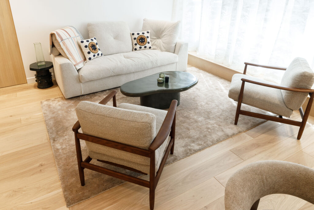 Photographies de Claude Lecante d'un appartement rénové par une architecte. #architecture #design #decoration #deco #building @claudelecante @clecantephotography @architectureint @photography_architecture #neuilly