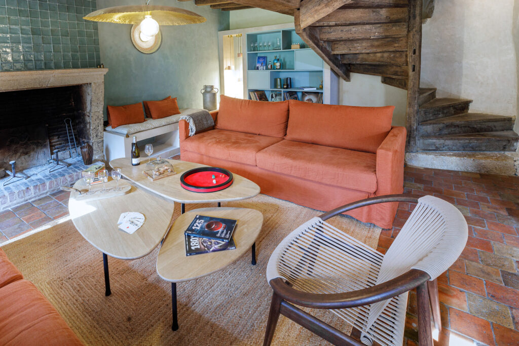 Photographies de Claude Lecante d'une maison dans le Perche rénovée par une architecte. #architecture #design #decoration #deco #building @claudelecante @clecantephotography @architectureint @photography_architecture #perche